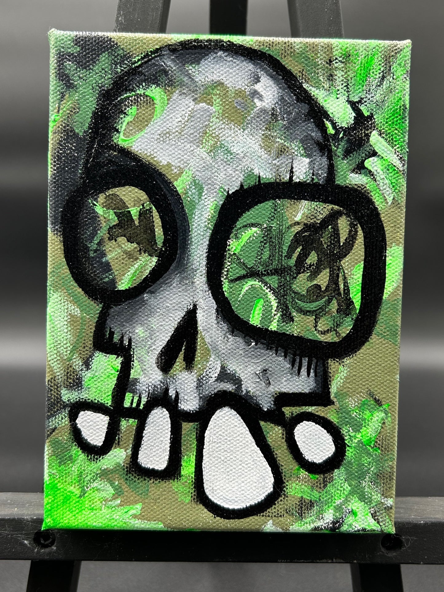 SKULL ON CANVAS