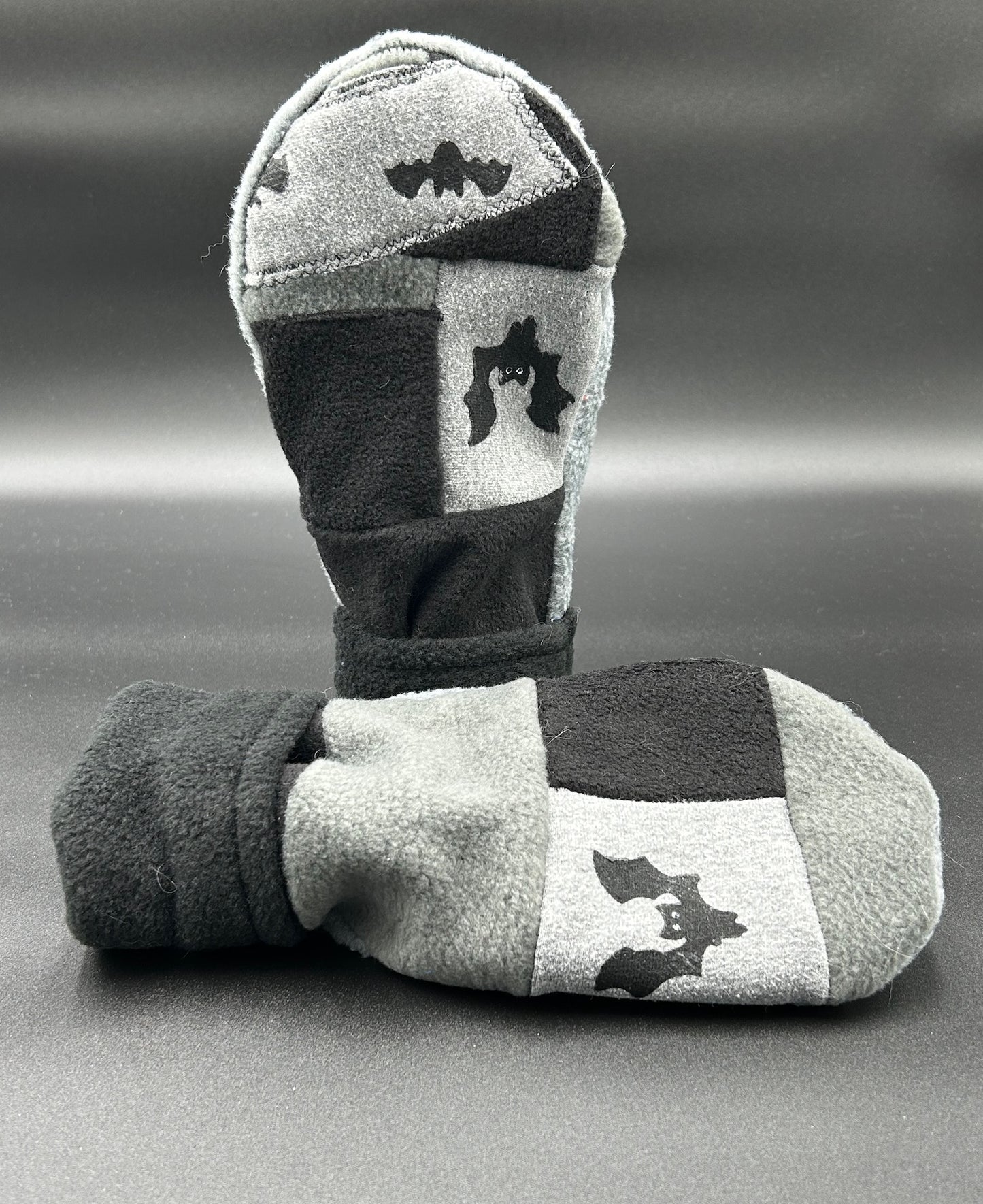 MITTENS - Size LARGE