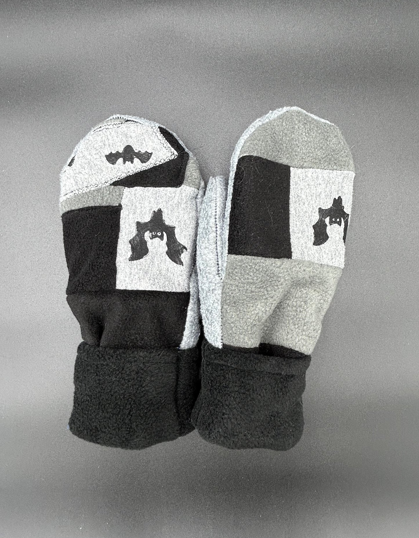 MITTENS - Size LARGE