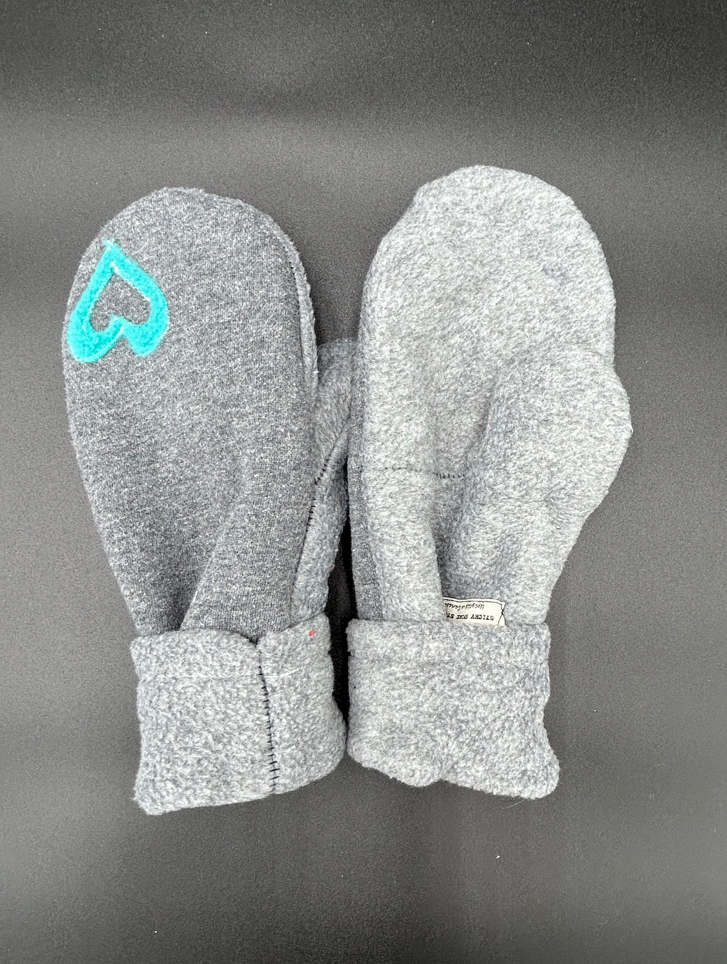 MITTENS - Size MEDIUM