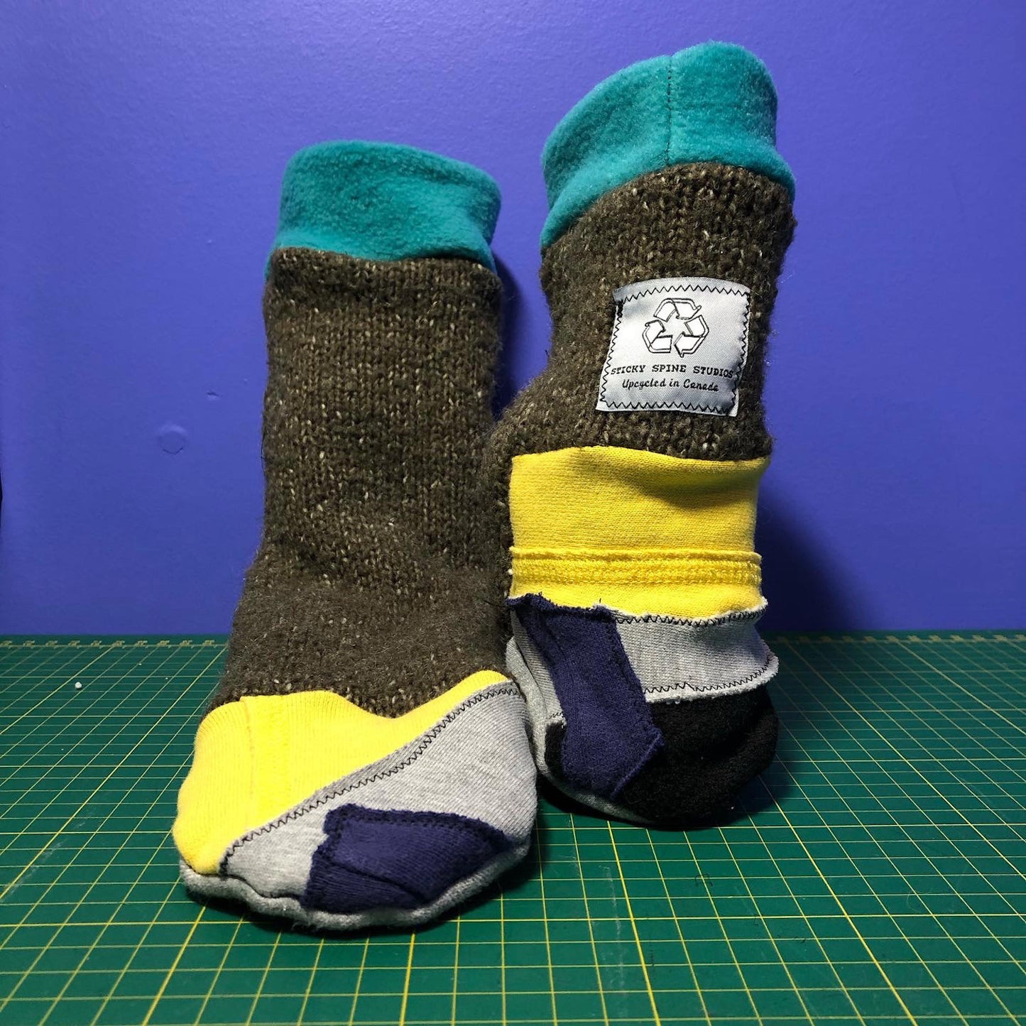 UPCYCLE SOCKS - SIZE M
