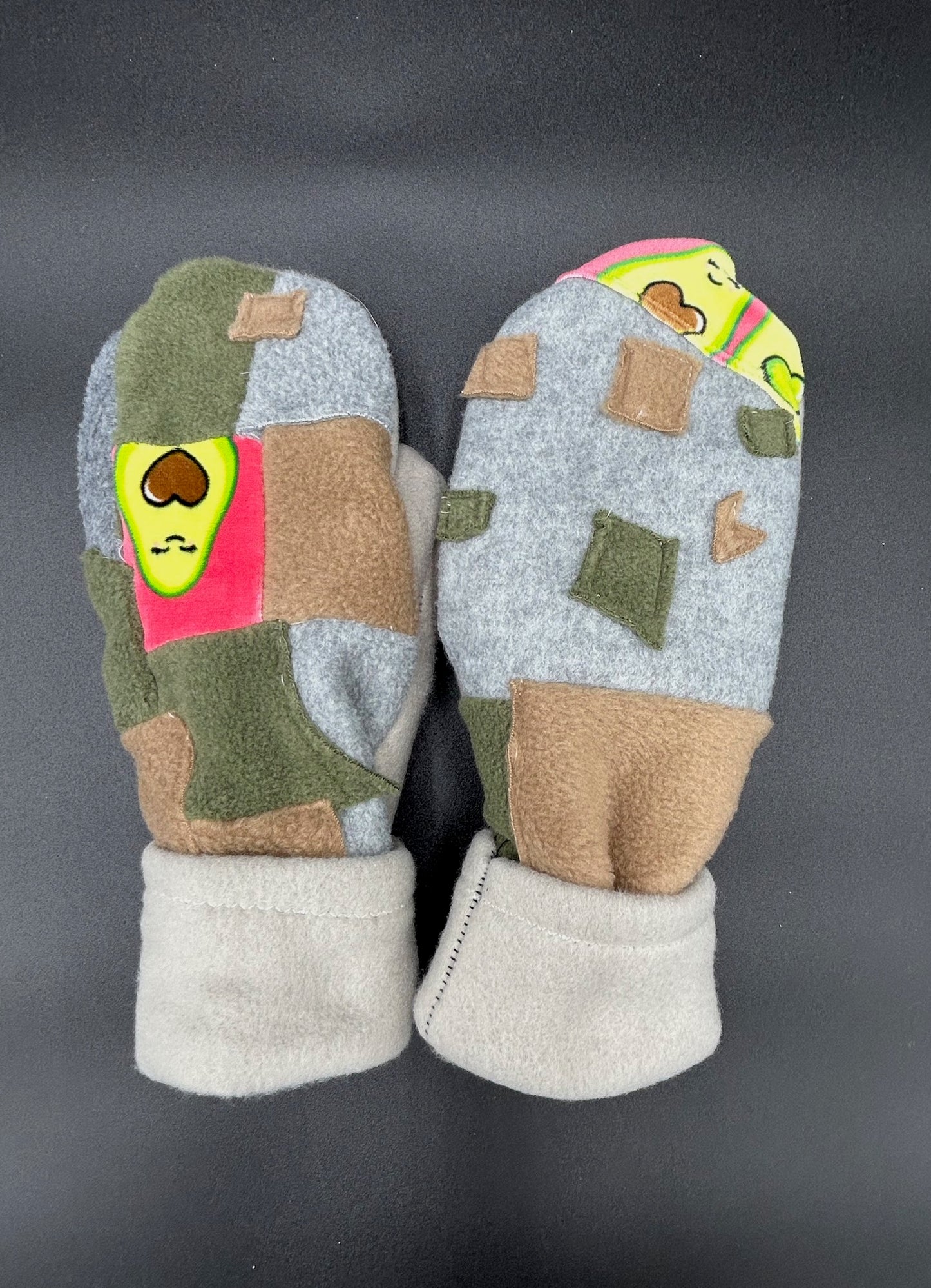 MITTENS - Size MEDIUM