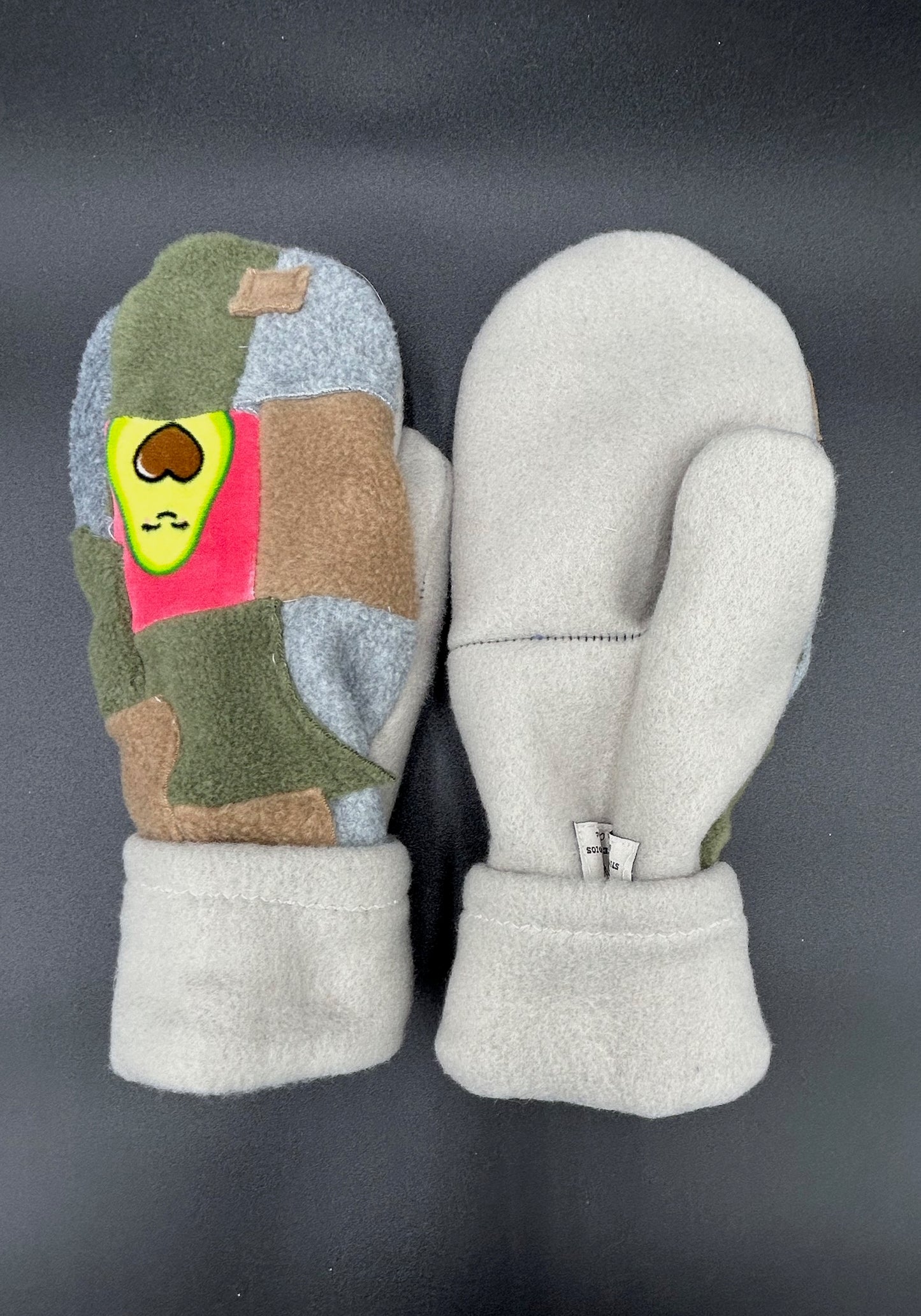 MITTENS - Size MEDIUM